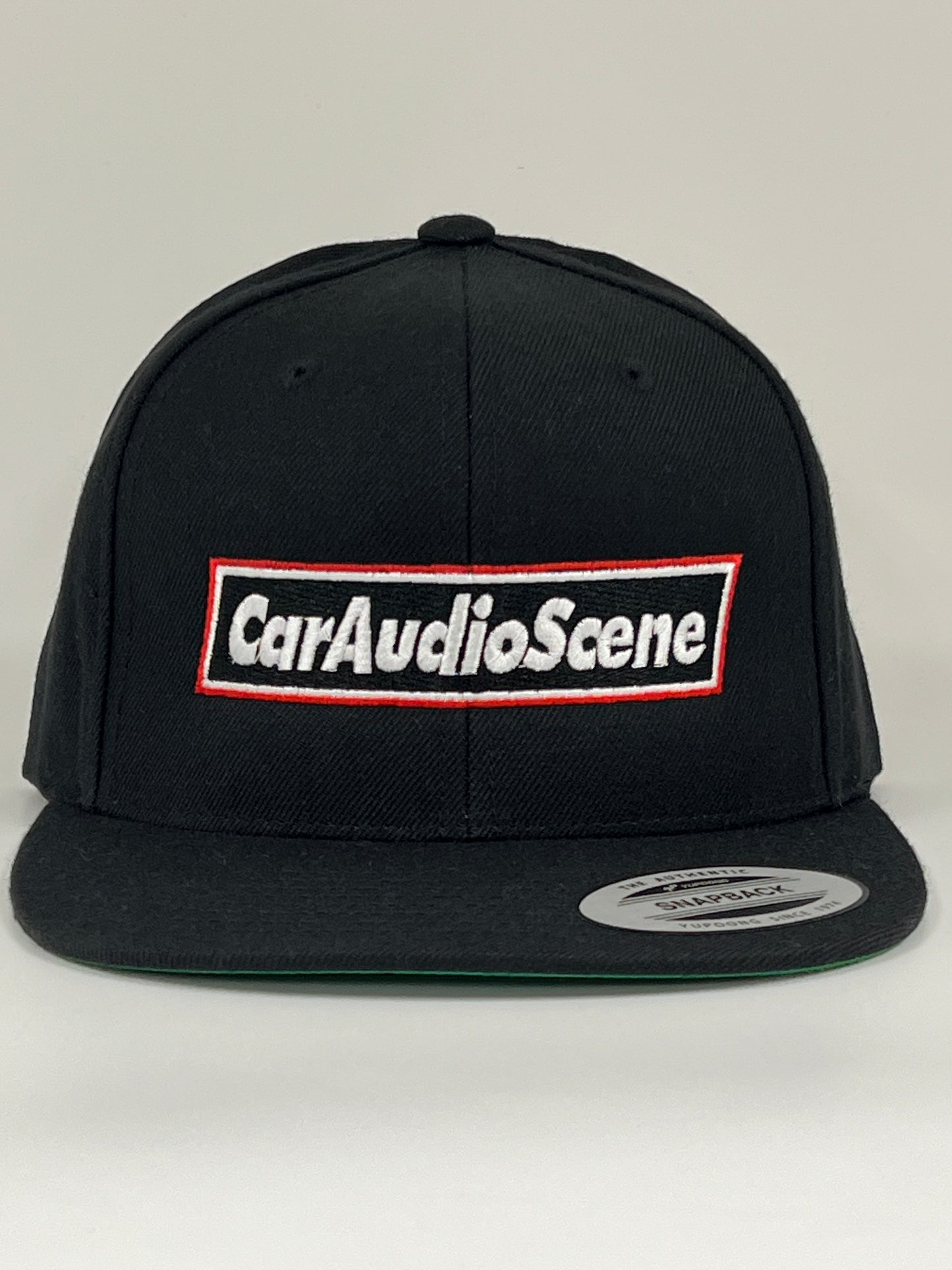 Flat bill 6 panel snap back cap